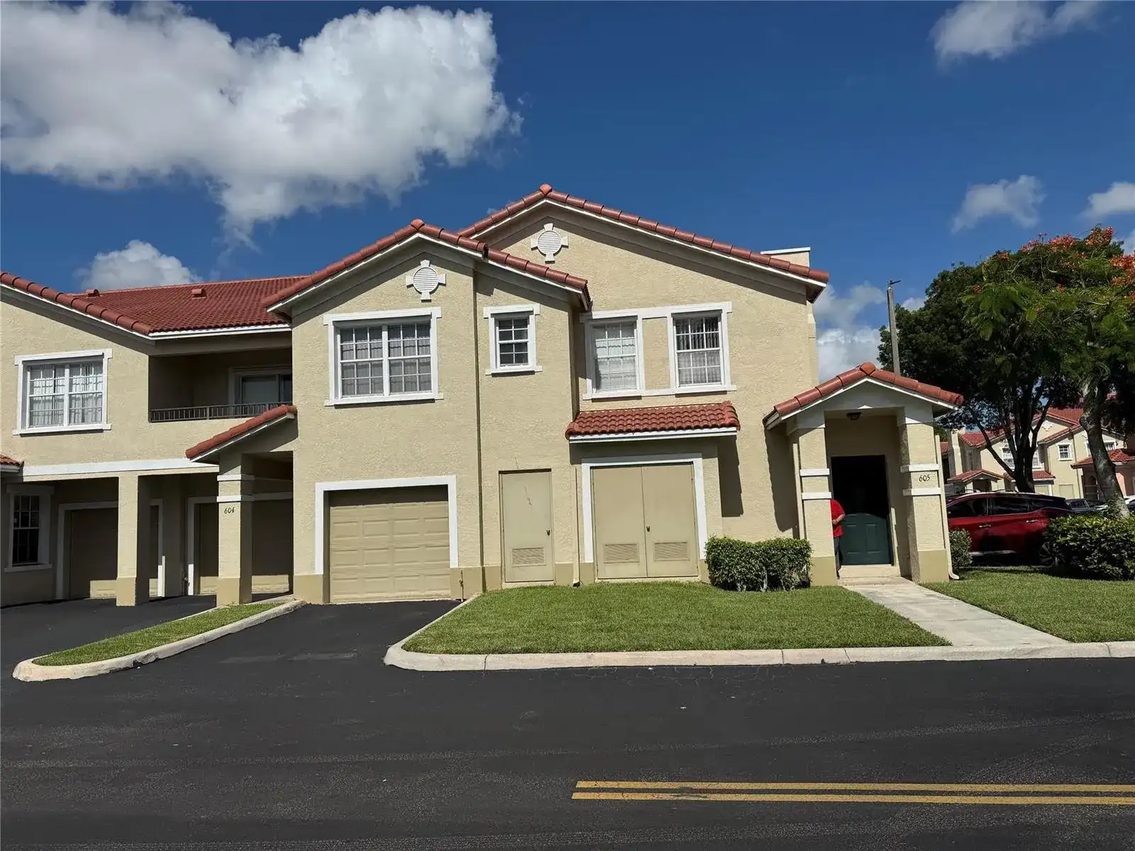 605 BELMONT Lane # 605, North Lauderdale FL 33068