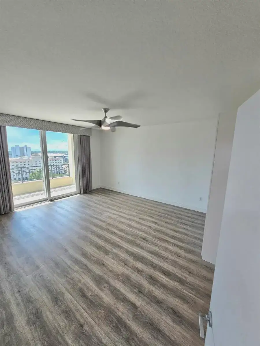 550 OKEECHOBEE Boulevard # 1402, West Palm Beach FL 33401 photo 5