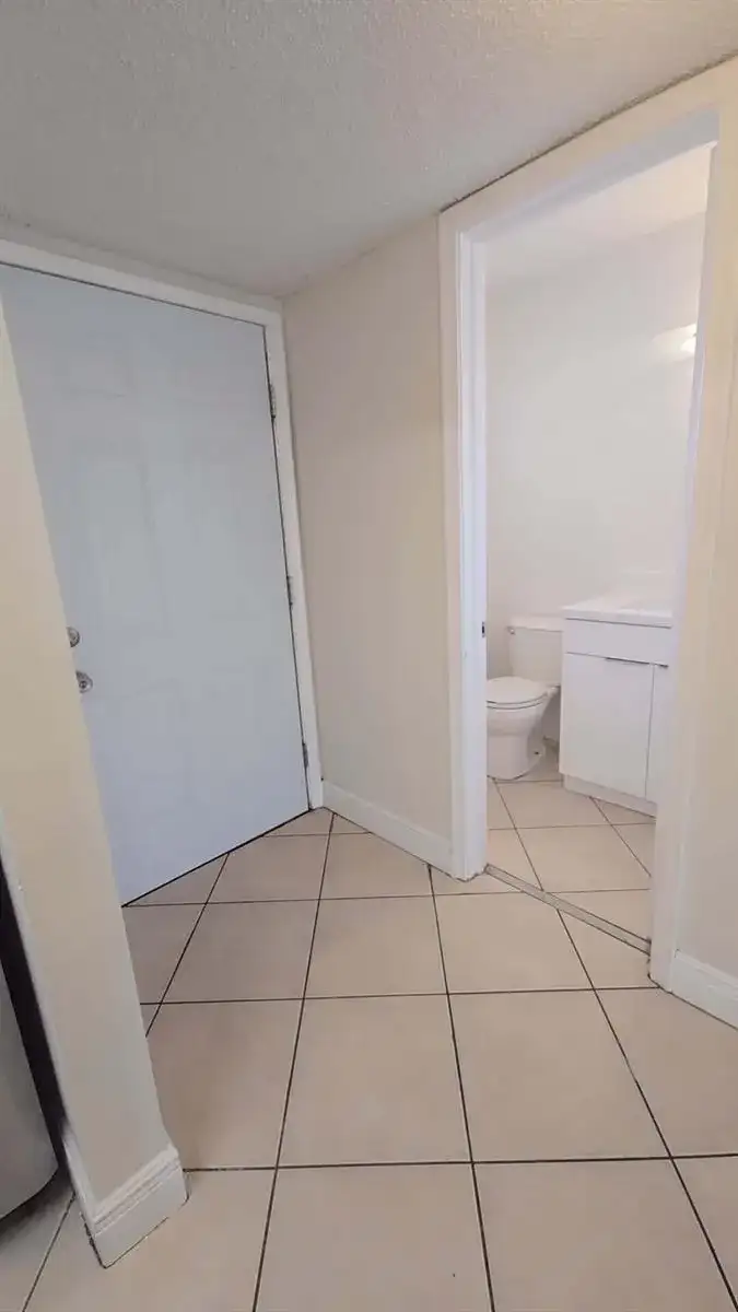 4121 STIRLING Road # 404, Dania Beach FL 33314 photo 4