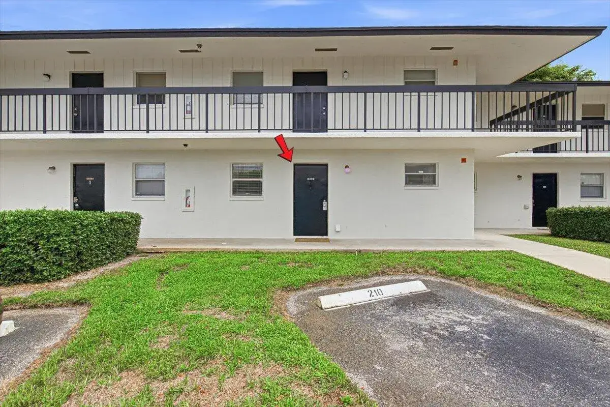 2755 W Atlantic Avenue # B, Delray Beach FL 33445