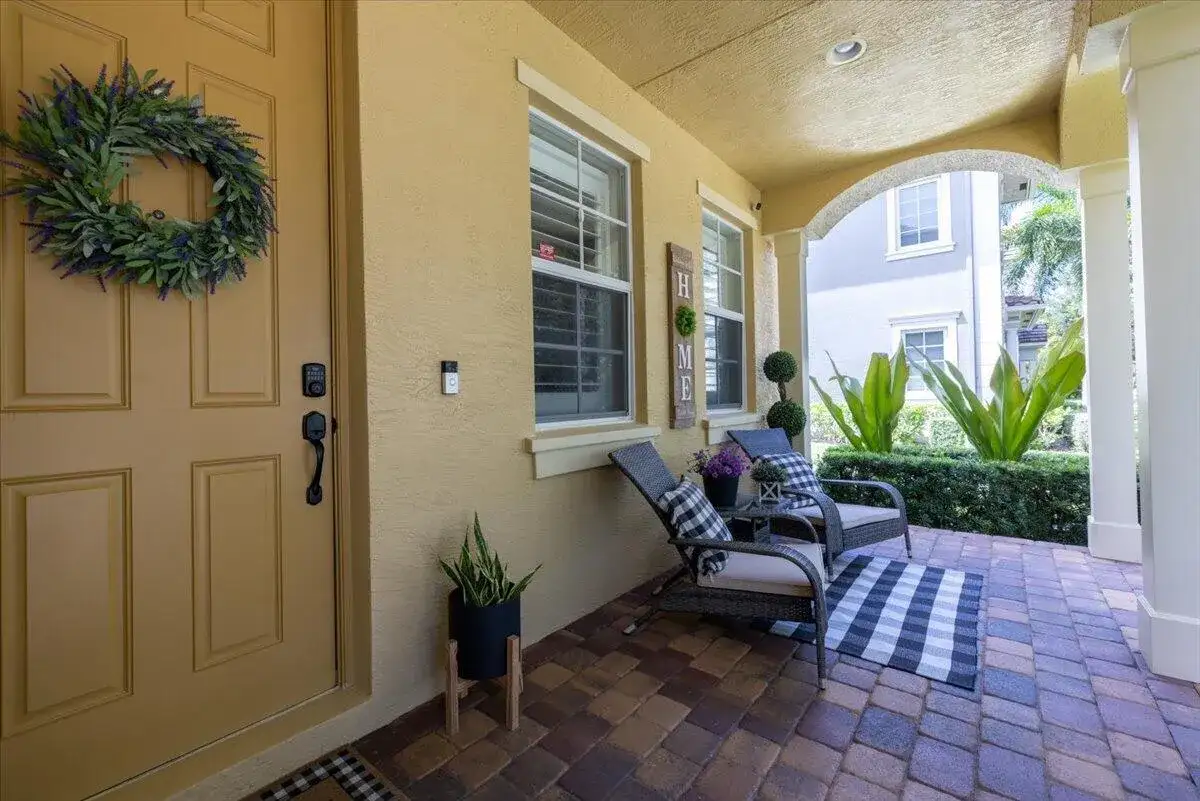 154 BANDON Lane, Jupiter FL 33458 photo 2