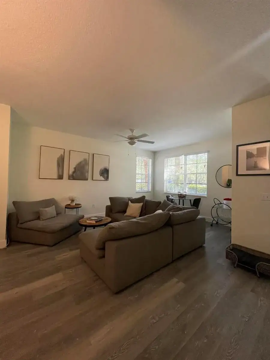 1116 University Boulevard Unit 11, Jupiter FL 33458 photo 2
