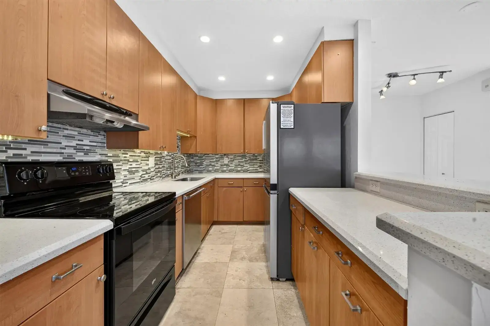 1605 NE 16th Avenue, Fort Lauderdale FL 33305 photo 3