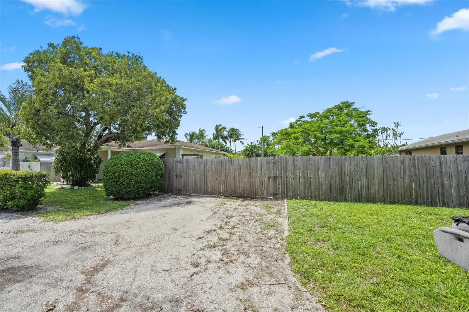 711 E COAST Avenue, Lantana FL 33462 photo 4