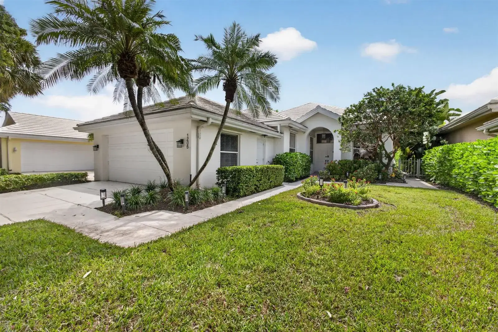 1205 Gator Trail, West Palm Beach FL 33409 photo 3