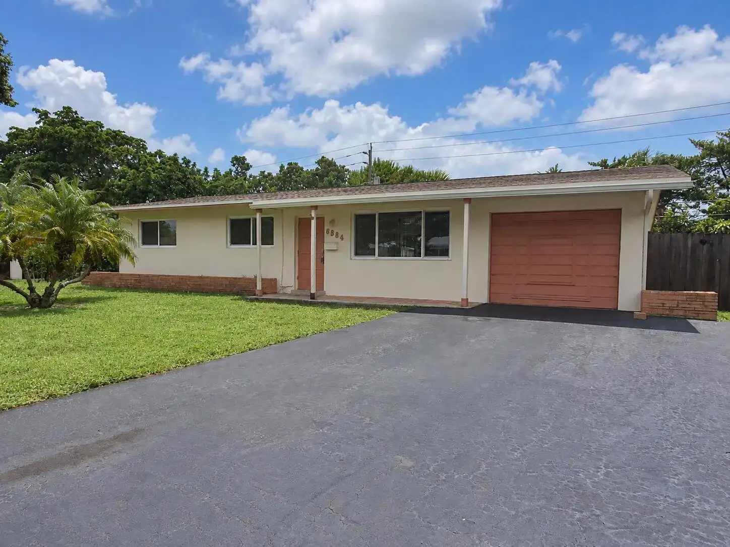 6884 NW 12TH Street, Plantation FL 33313 photo 3