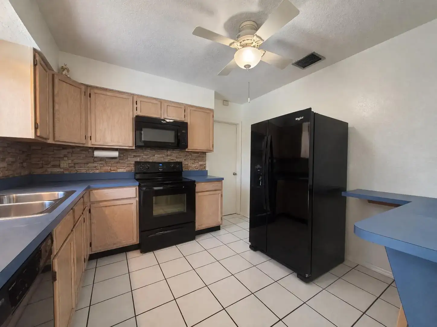 6884 NW 12TH Street, Plantation FL 33313 photo 5