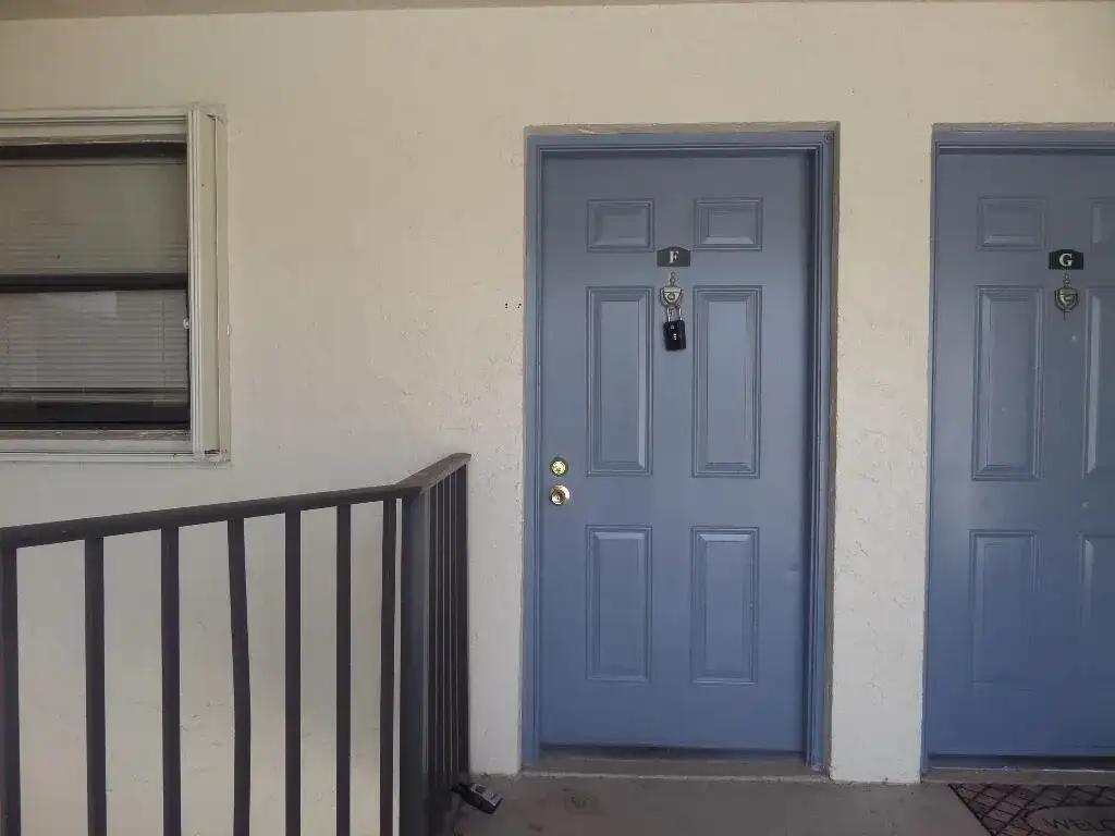 1445 LAKE CRYSTAL Drive # F, West Palm Beach FL 33411 photo 3