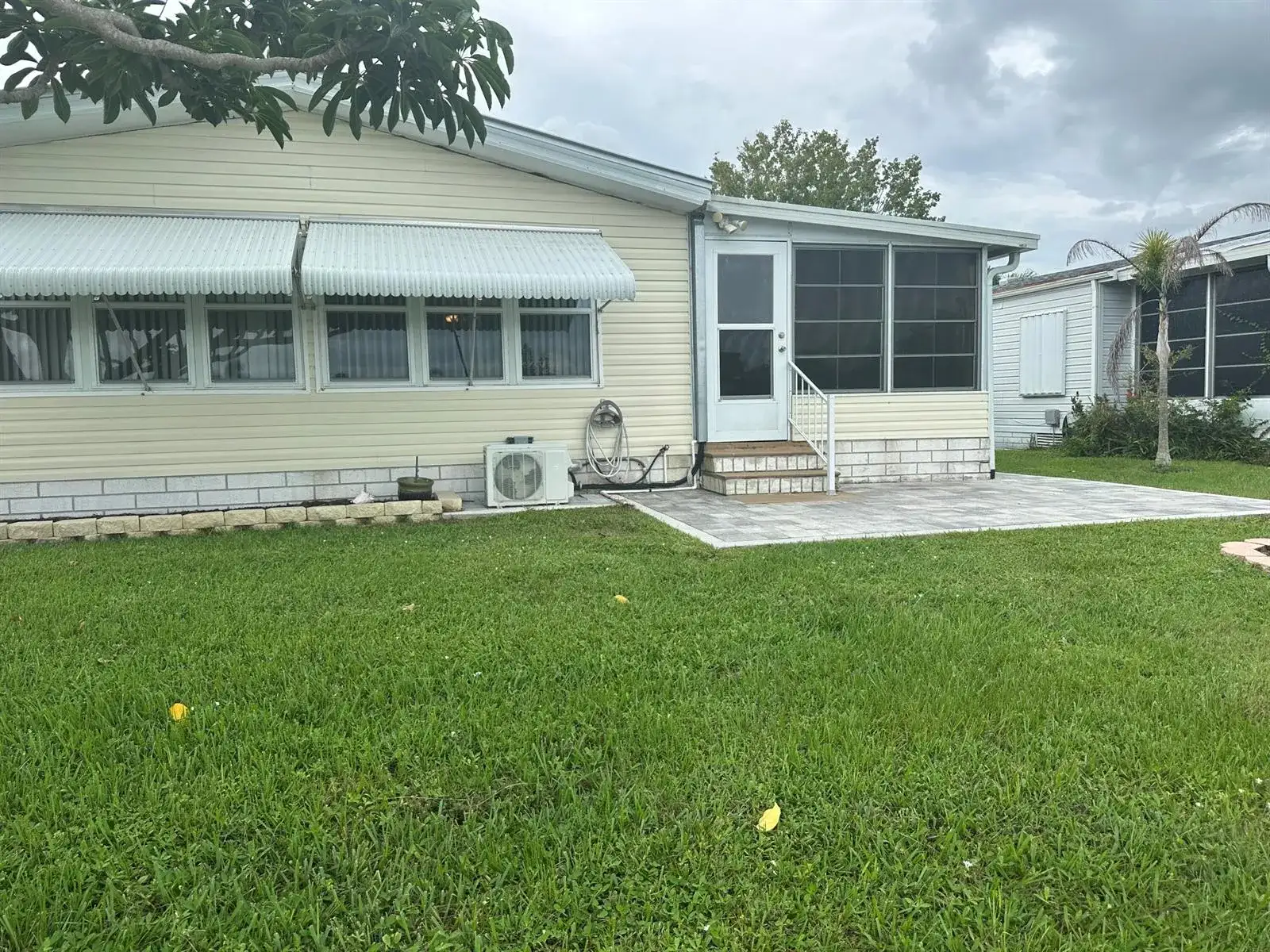 512 Thames Bluff Ridge, Fort Pierce FL 34982 photo 2