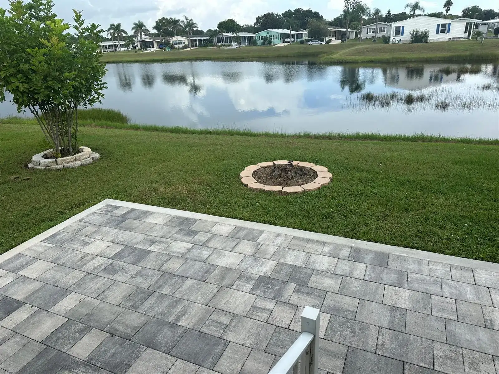 512 Thames Bluff Ridge, Fort Pierce FL 34982 photo 3