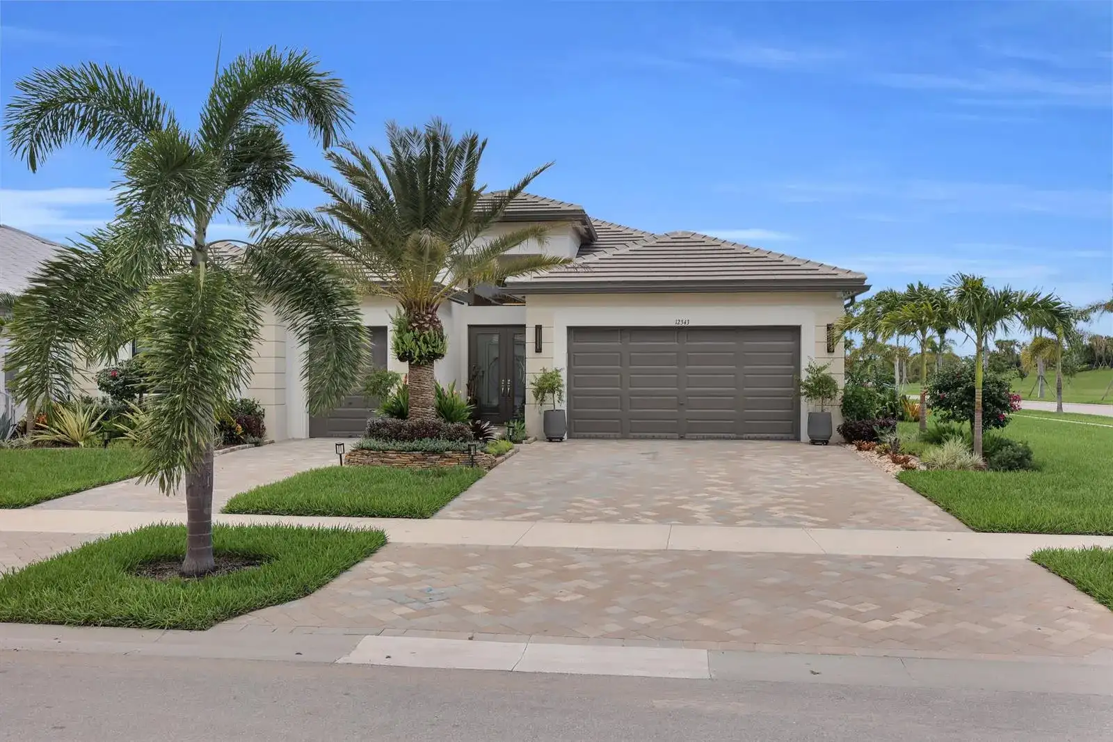 12343 SW MISTY MEADOW Lane, Port St. Lucie FL 34987 photo 2