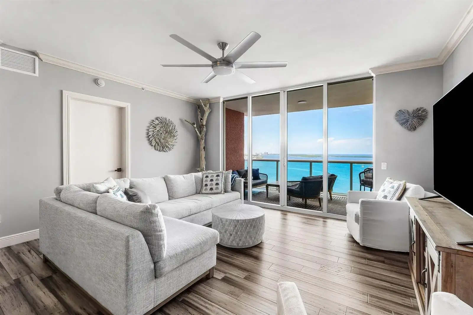 2650 Lake Shore Drive # 2102, Riviera Beach FL 33404 photo 5