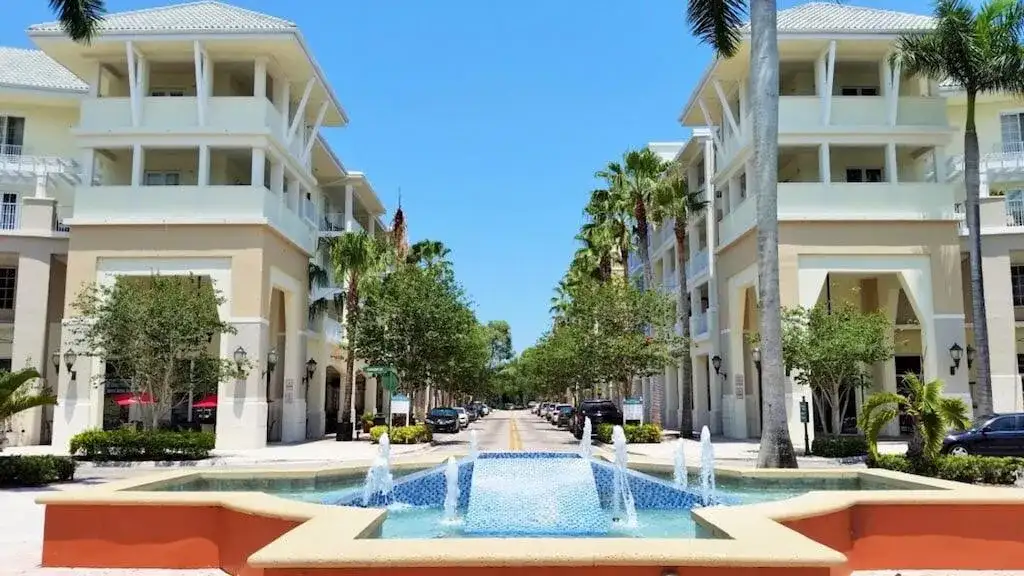1139 TOWN CENTER Drive # 25, Jupiter FL 33458 photo 3