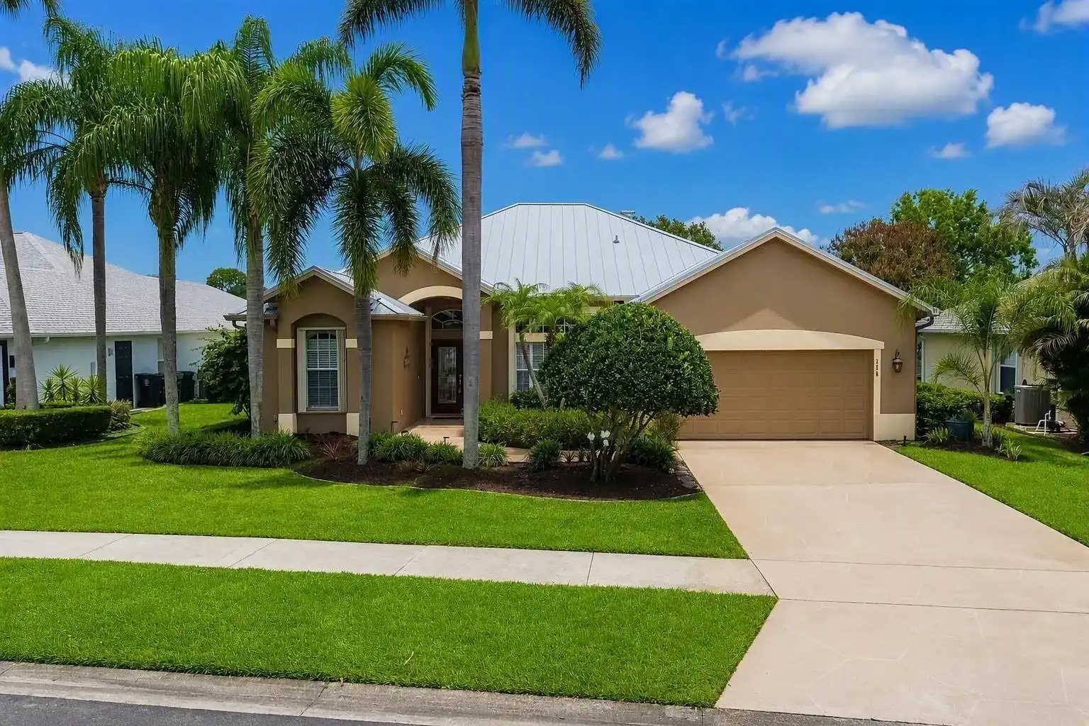208 SW Whitewood Drive, Port St. Lucie FL 34953