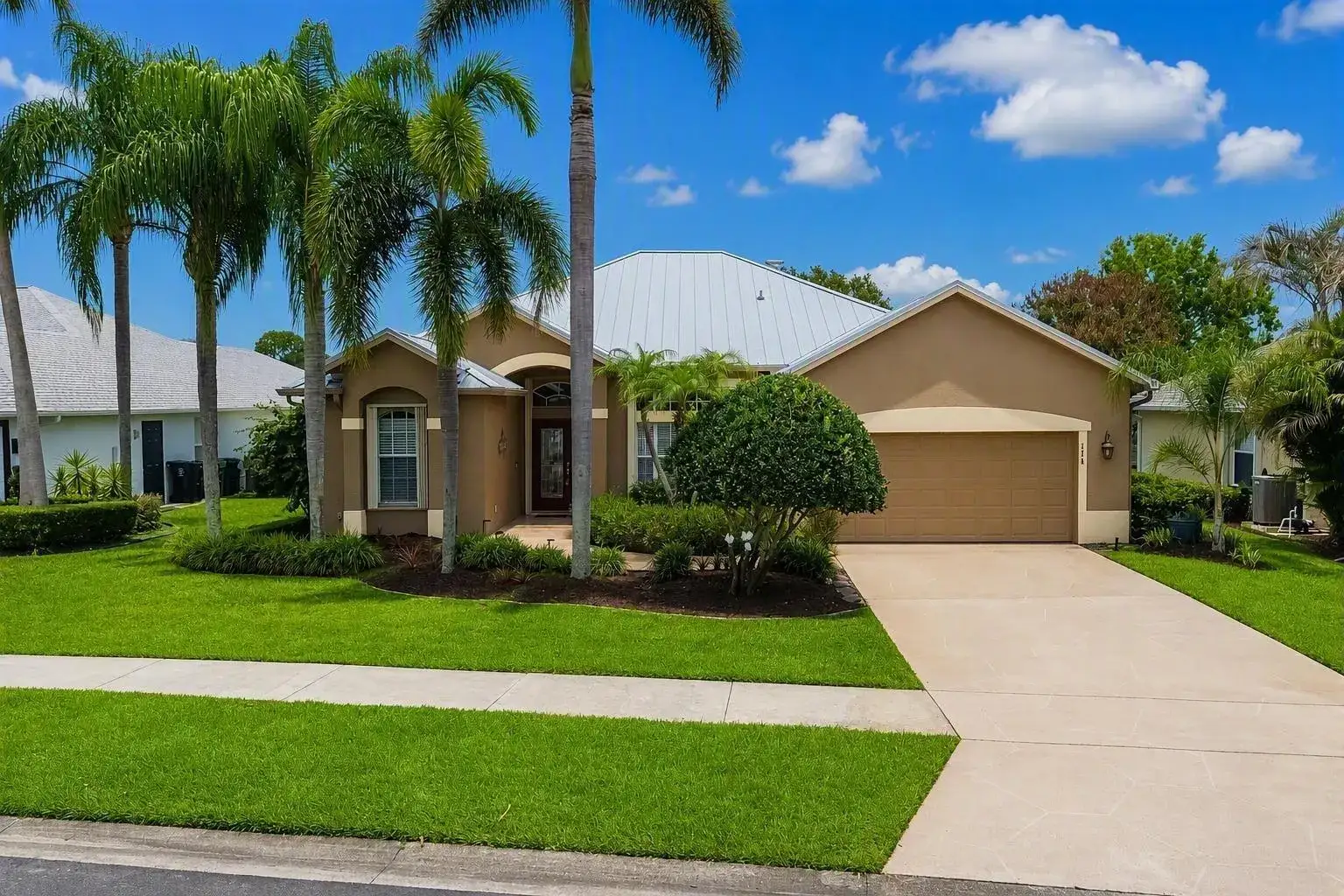 208 SW Whitewood Drive, Port St. Lucie FL 34953