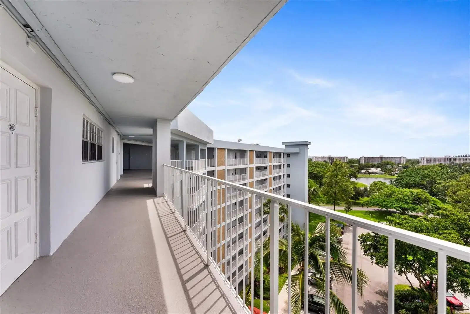 3051 N Course Drive # 909, Pompano Beach FL 33069 photo 3