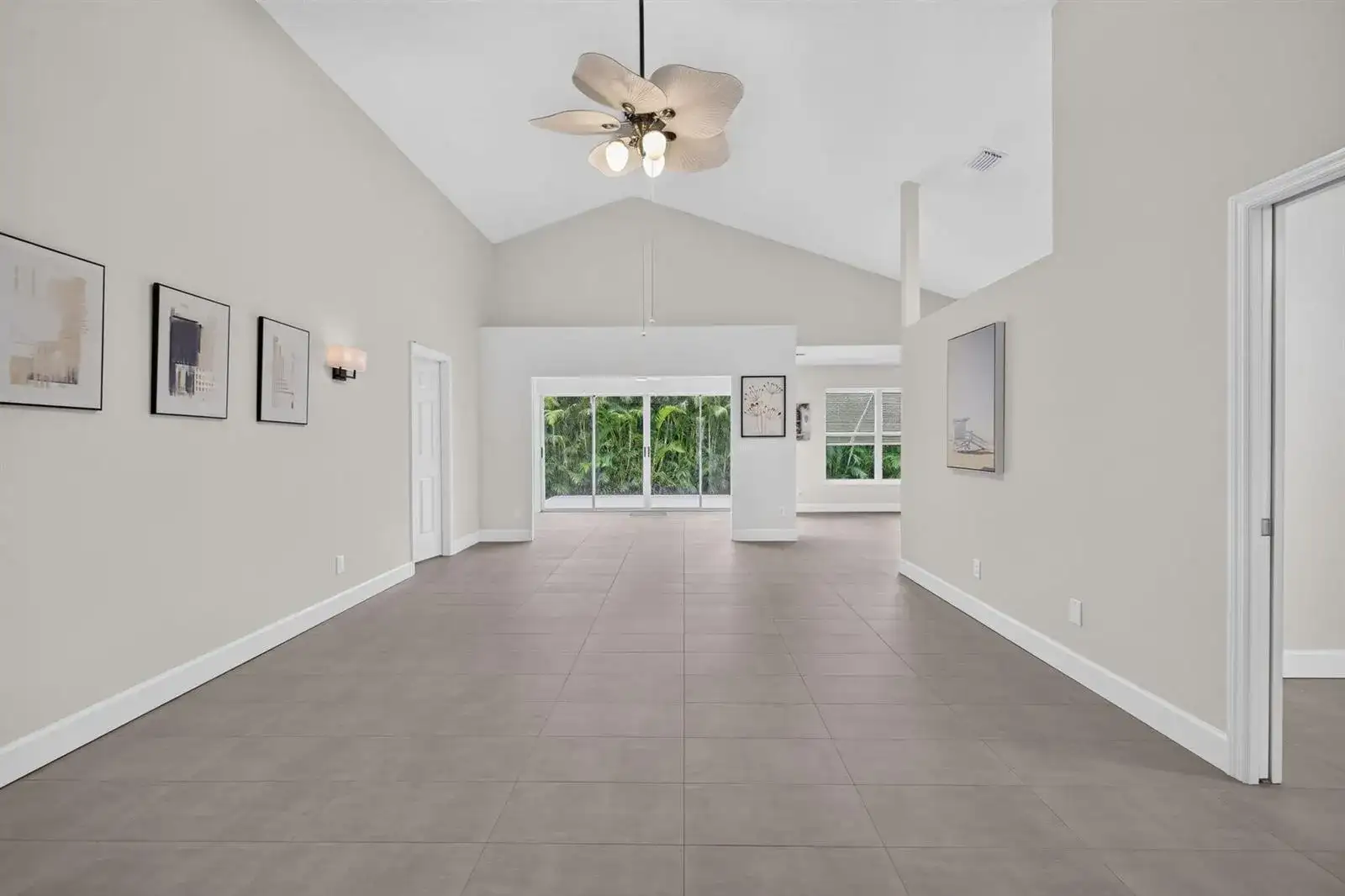 6193 SE WINDSONG Lane, Stuart FL 34997 photo 4