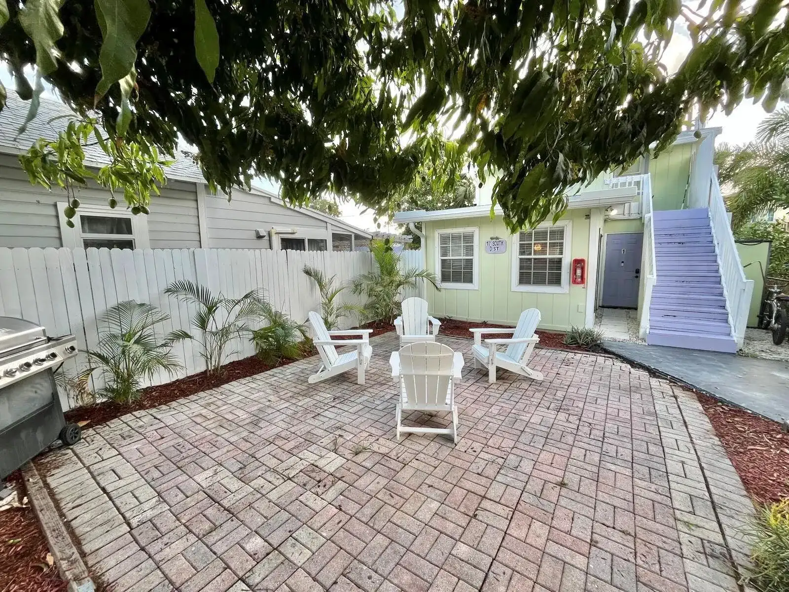 17 S D Street, FL 33460 photo 2