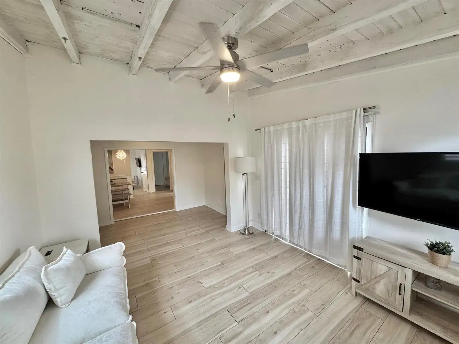 17 S D Street, FL 33460 photo 4