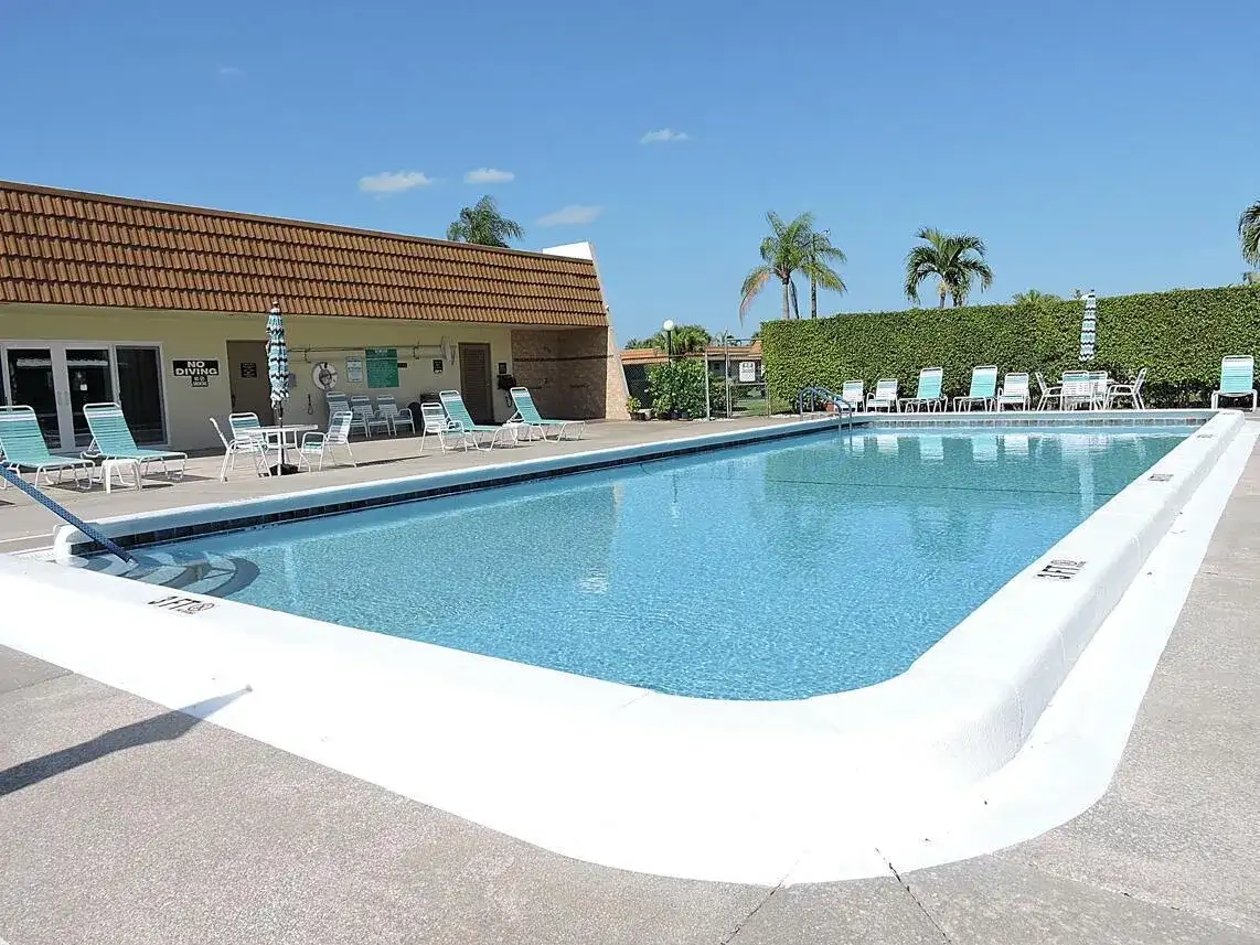 5730 Fernley Drive E # 43, West Palm Beach FL 33415 photo 2