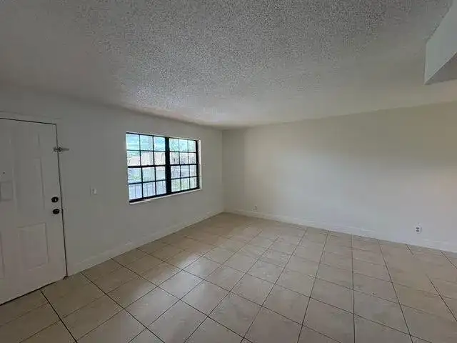 4183 Oak Terrace Drive, FL 33463 photo 3