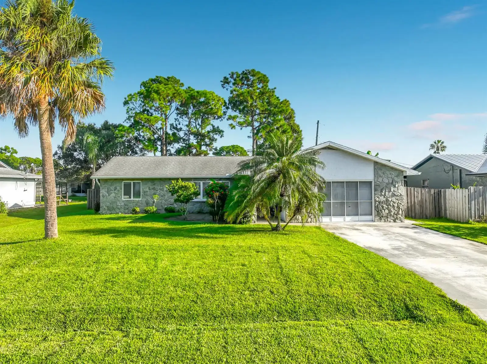 155 SW EXMORE Avenue, Port St. Lucie FL 34983