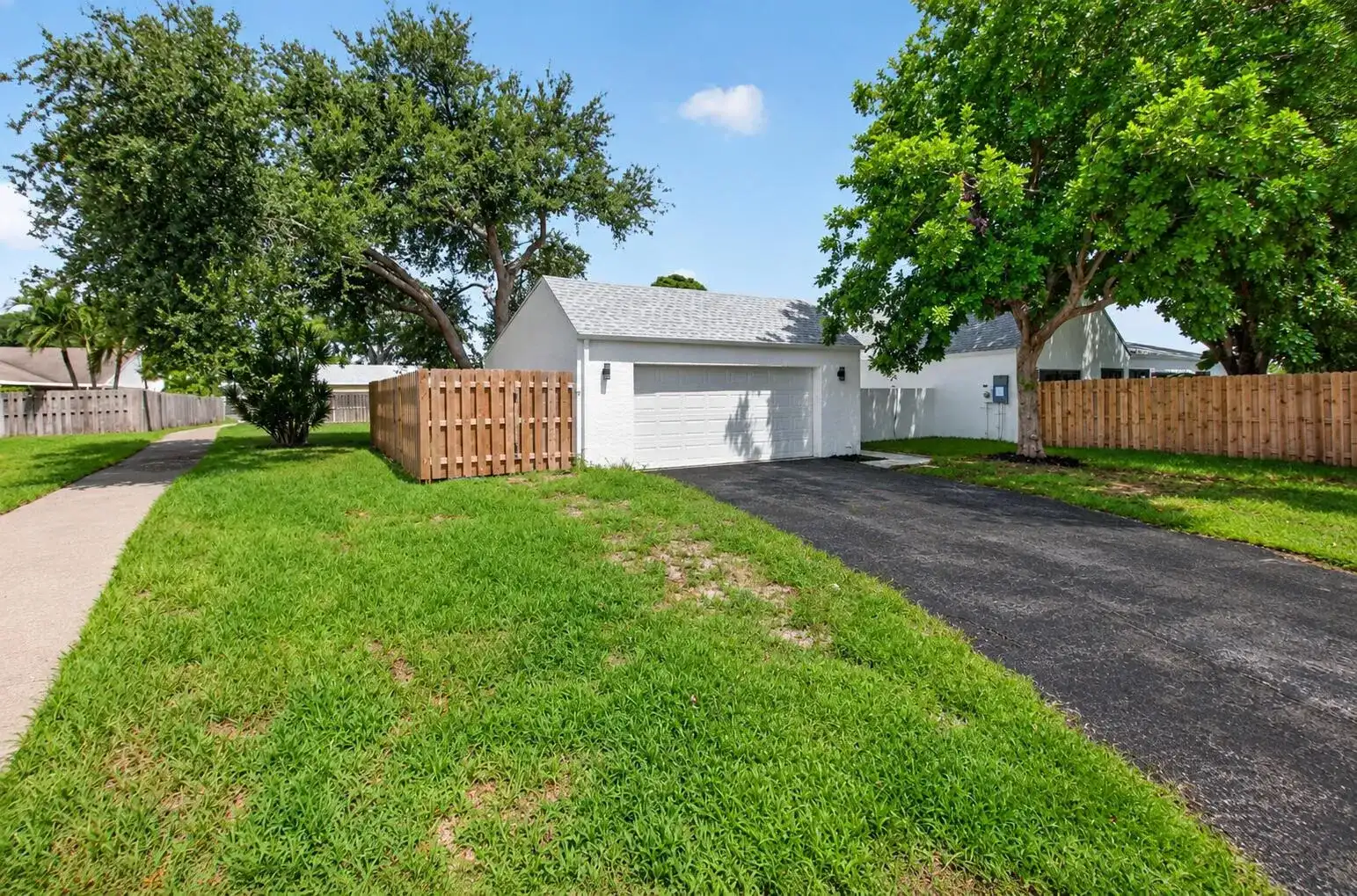 905 NW 21ST Way, Delray Beach FL 33445
