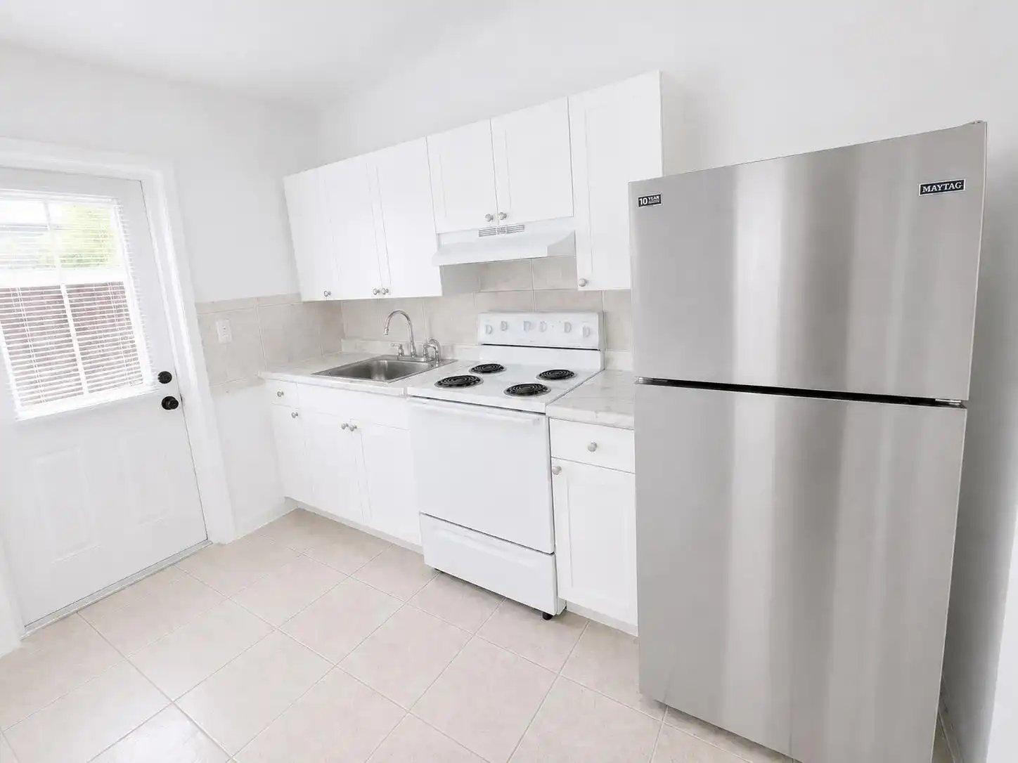 1100 NE 12th Avenue Apt 1, Fort Lauderdale FL 33304