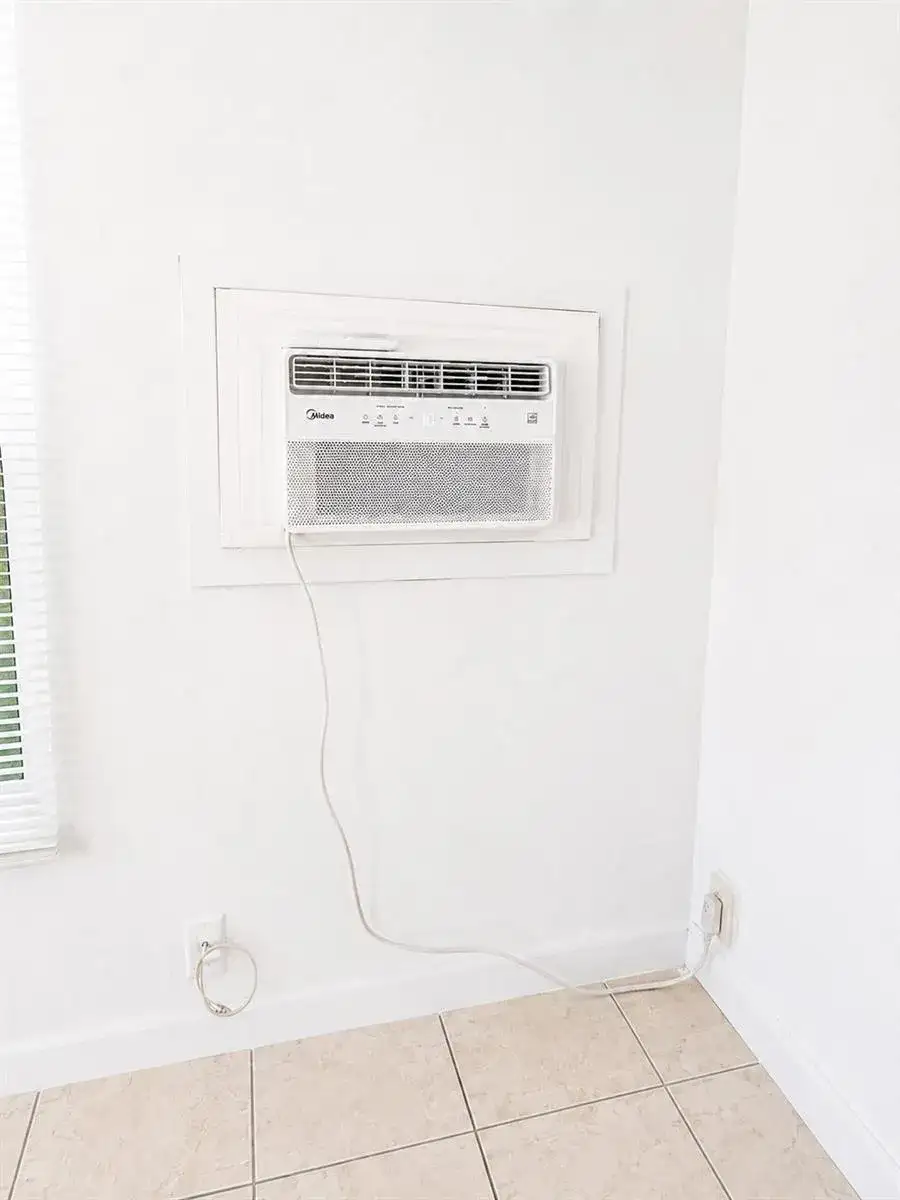 1100 NE 12th Avenue Apt 1, Fort Lauderdale FL 33304 photo 4
