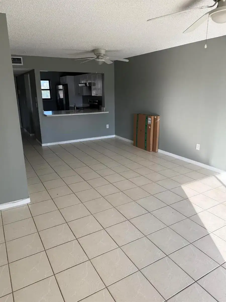 20735 NE 8TH Court # 12, Miami FL 33179 photo 4