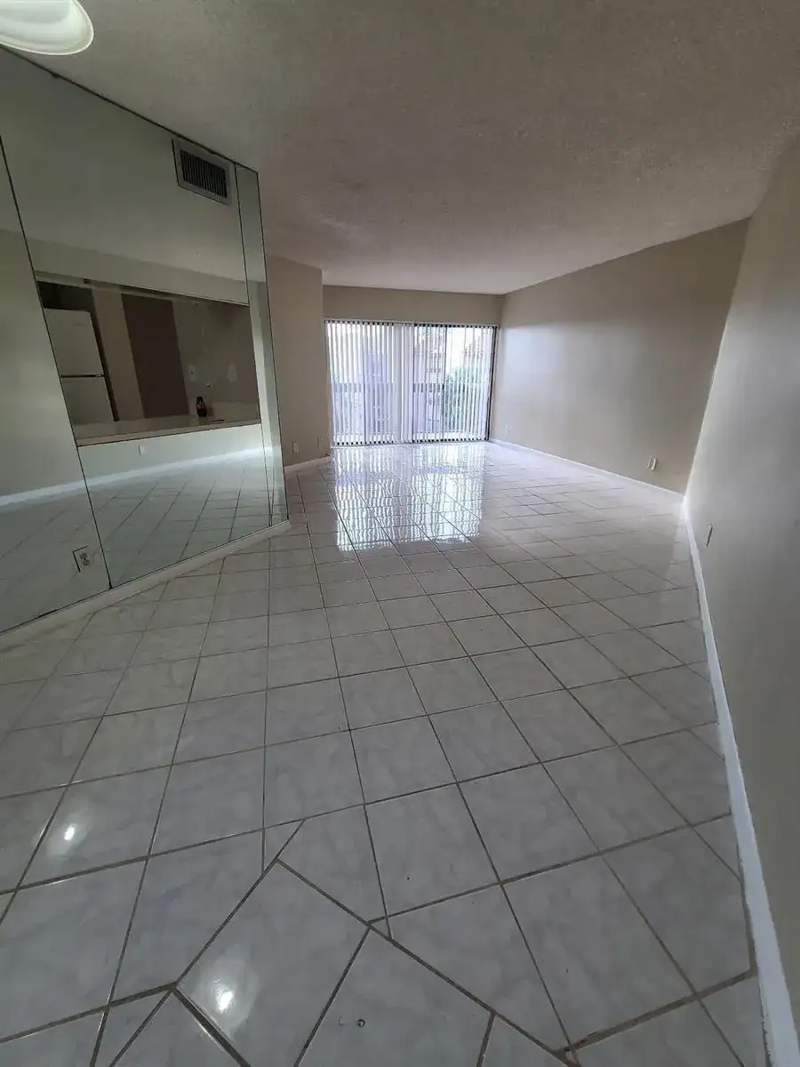1880 N CONGRESS Avenue # 409, West Palm Beach FL 33401 photo 4