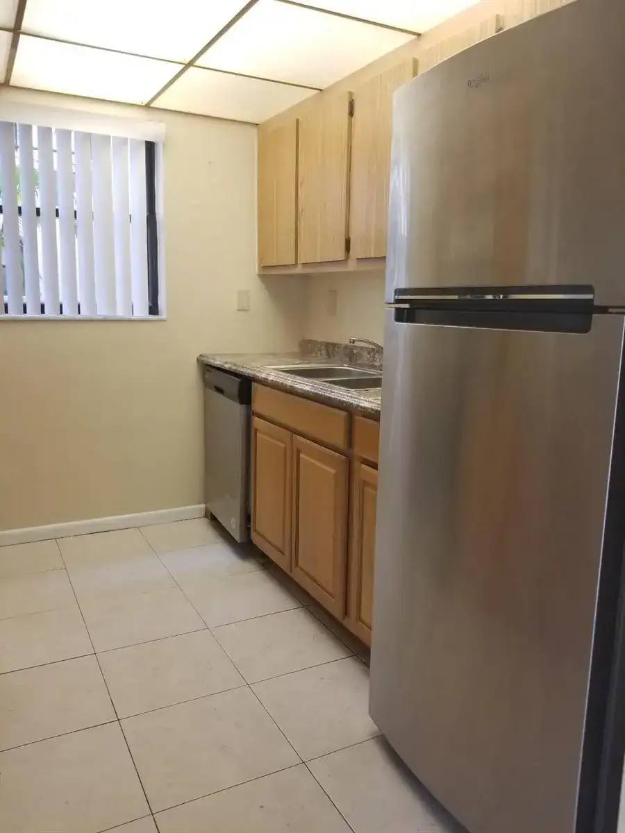 1850 N CONGRESS Avenue # 102, West Palm Beach FL 33401 photo 4