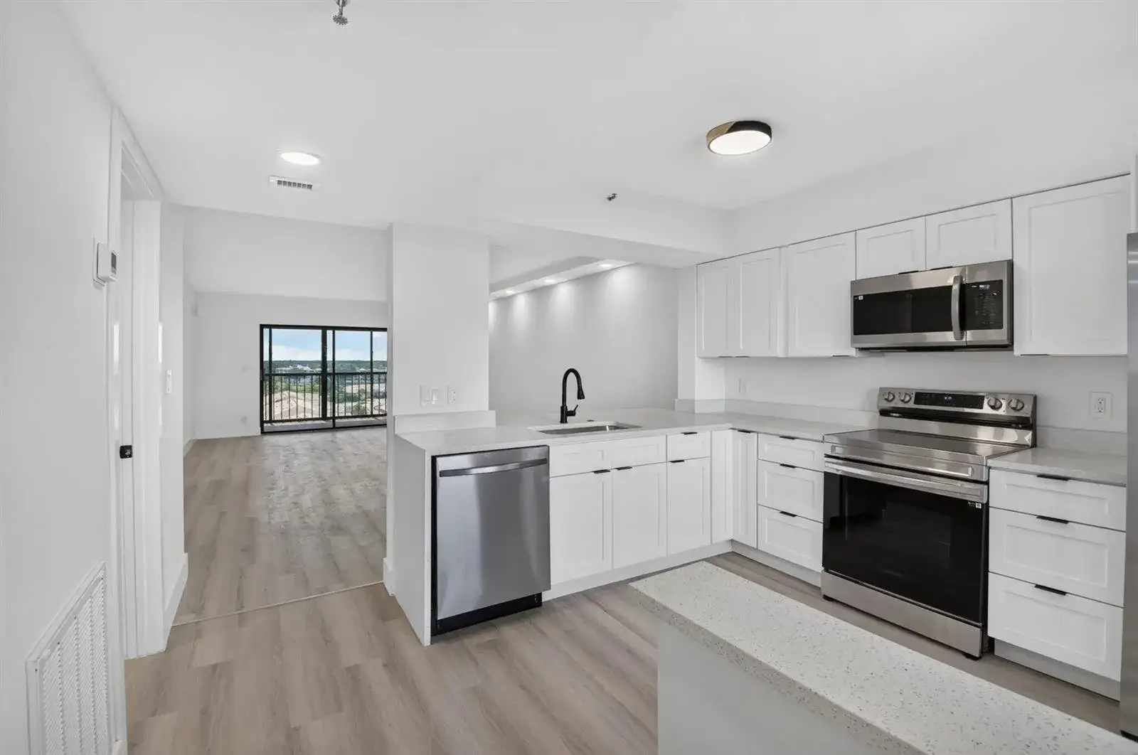 6866 HUNTINGTON Lane # 707, Delray Beach FL 33446 photo 4