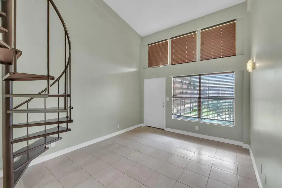 4171 NW 26TH Street # T2, Lauderhill FL 33313