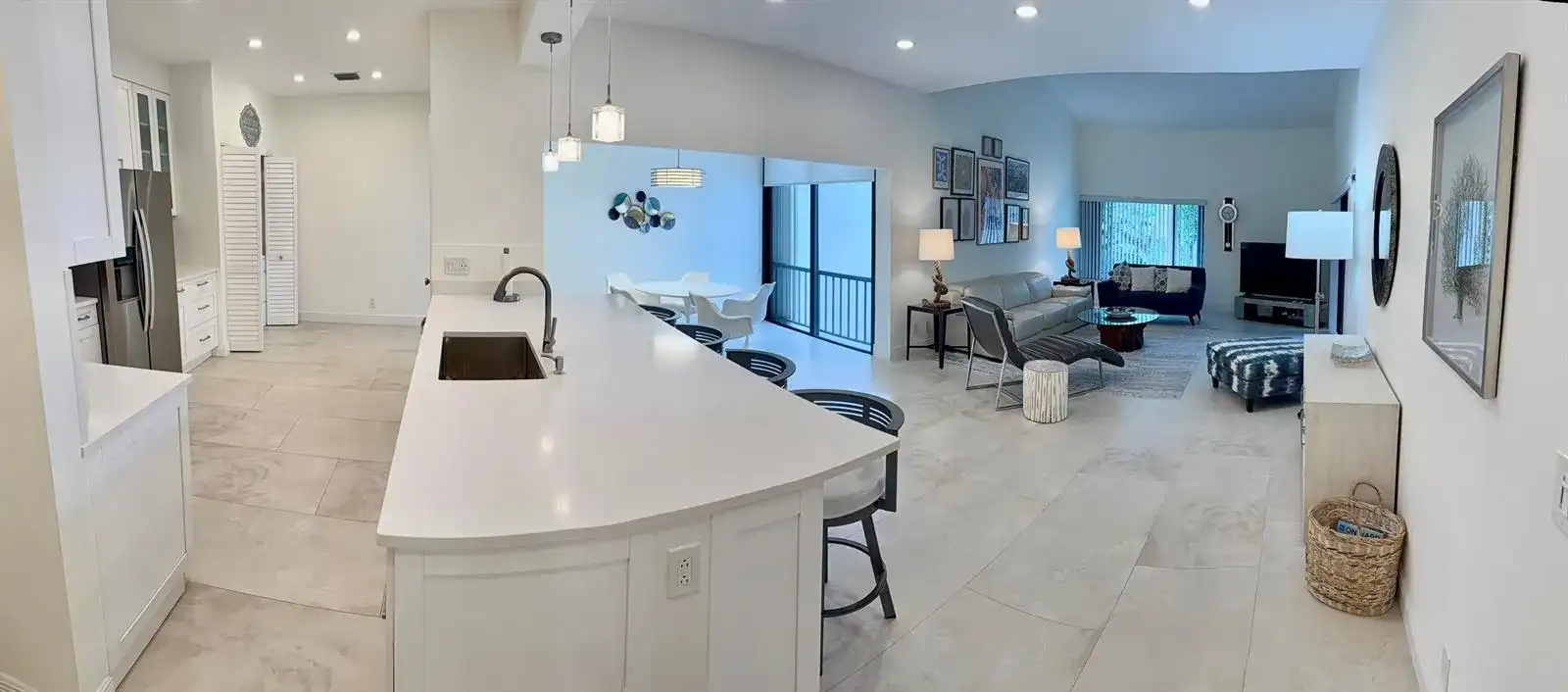 1640 Twelve Oaks Way # 305, North Palm Beach FL 33408