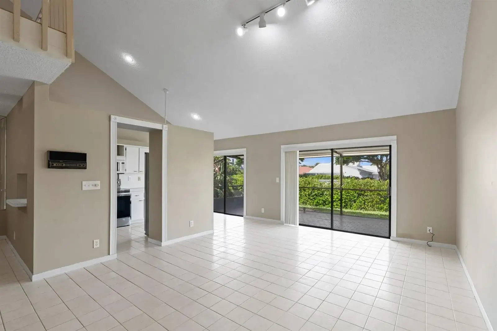 6850 NW 2ND Avenue # 16, Boca Raton FL 33487 photo 4