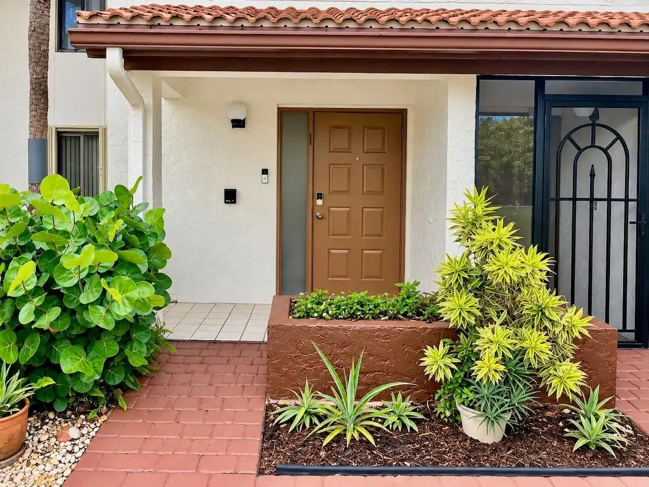 5150 S FOUNTAINS Drive S # 211, Lake Worth FL 33467