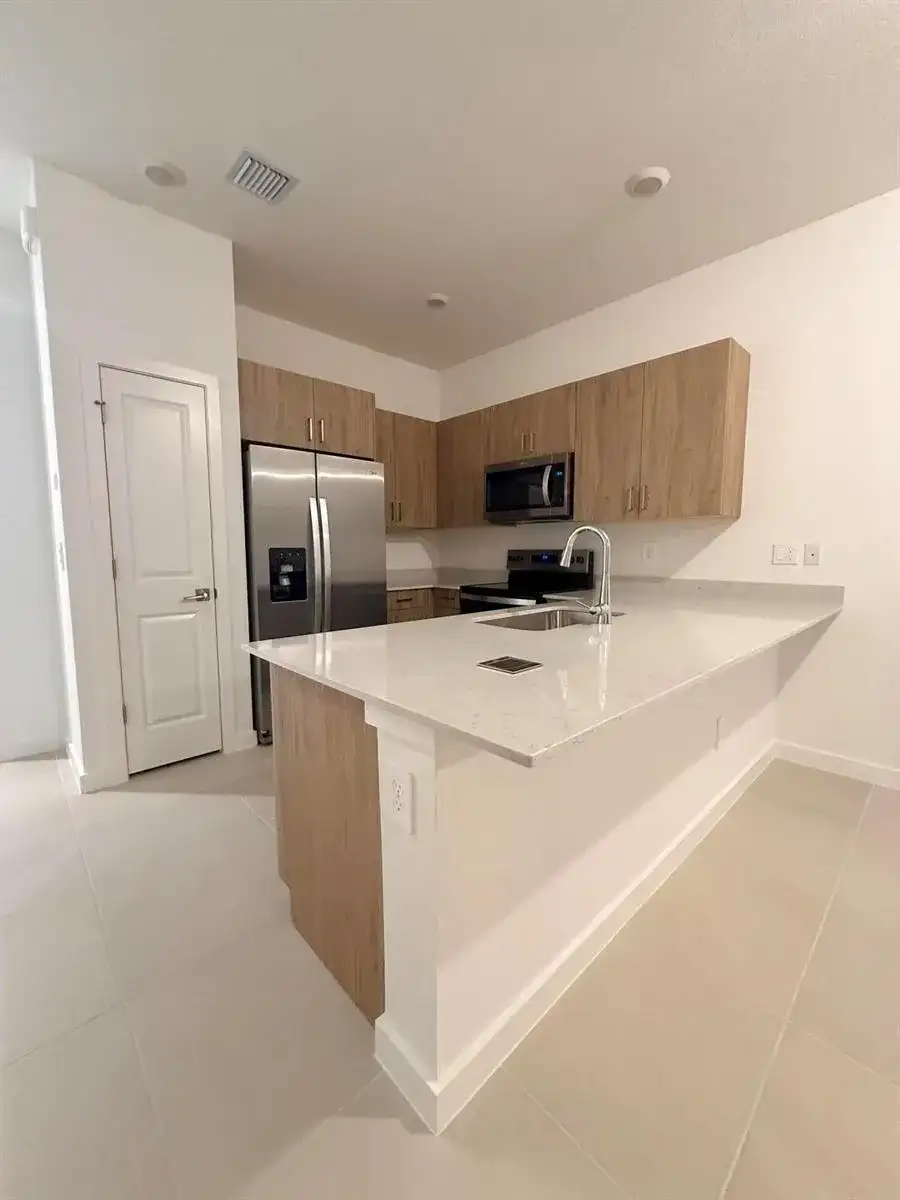 151 LAKESIDE LANDING COURT, Royal Palm Beach FL 33411 photo 4