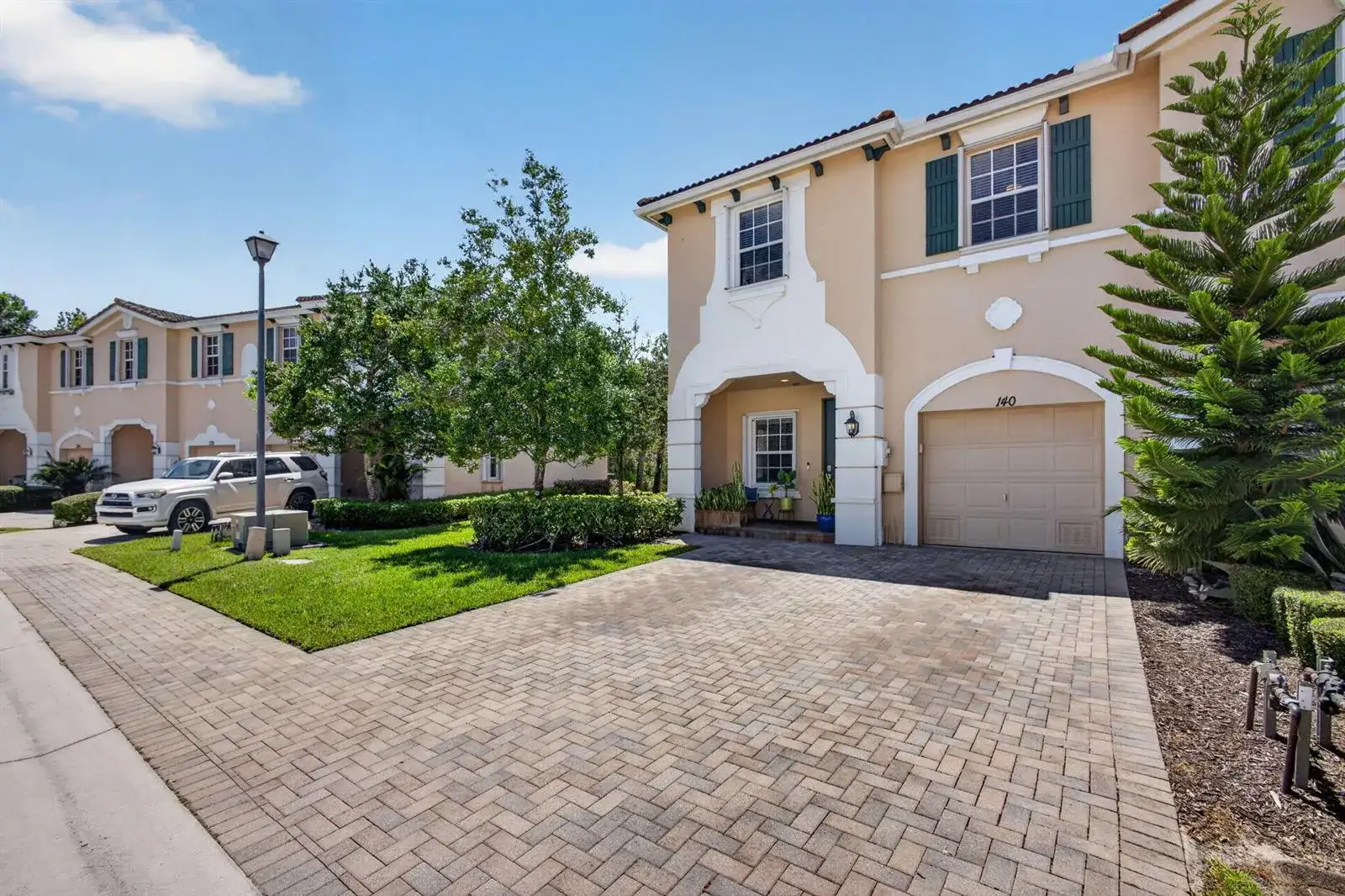140 SW OTTER RUN Place, Stuart FL 34997 photo 2
