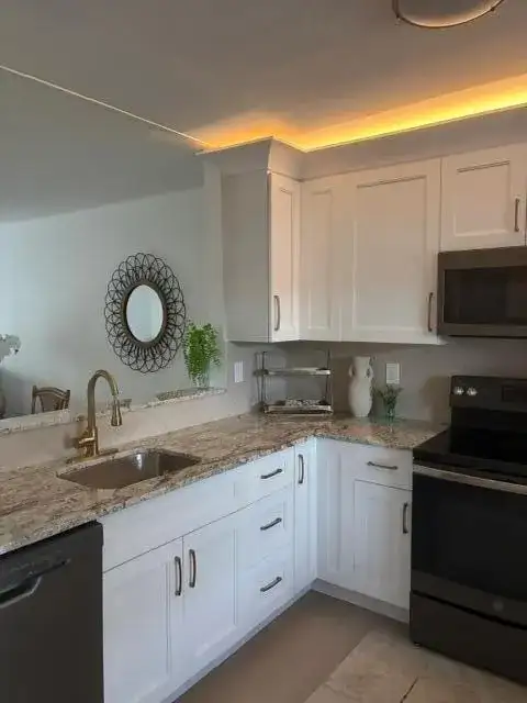 6 ABBEY Lane # 207, Delray Beach FL 33446 photo 2