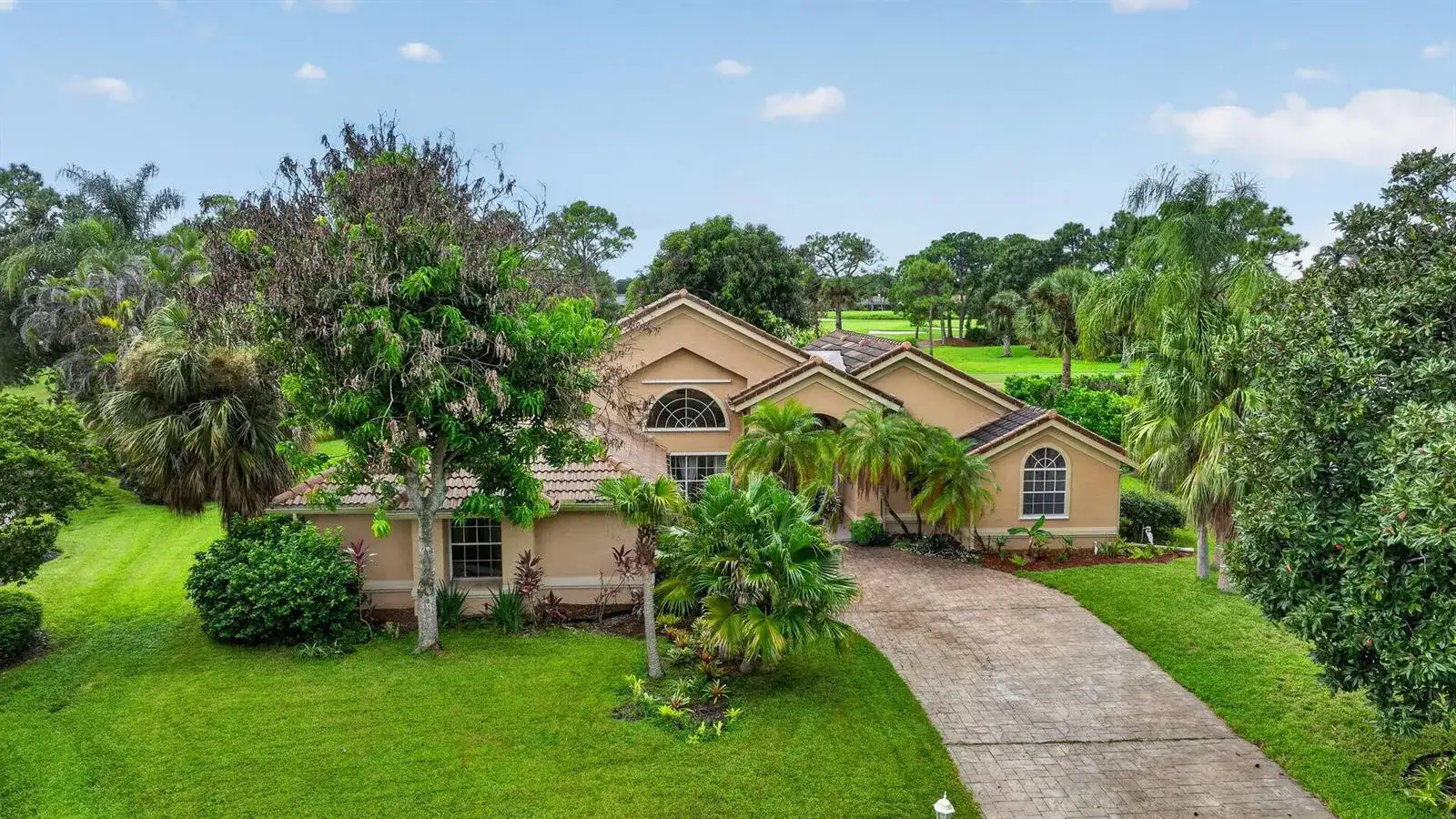1306 SW COTTONWOOD Cove, Port St. Lucie FL 34986 photo 4