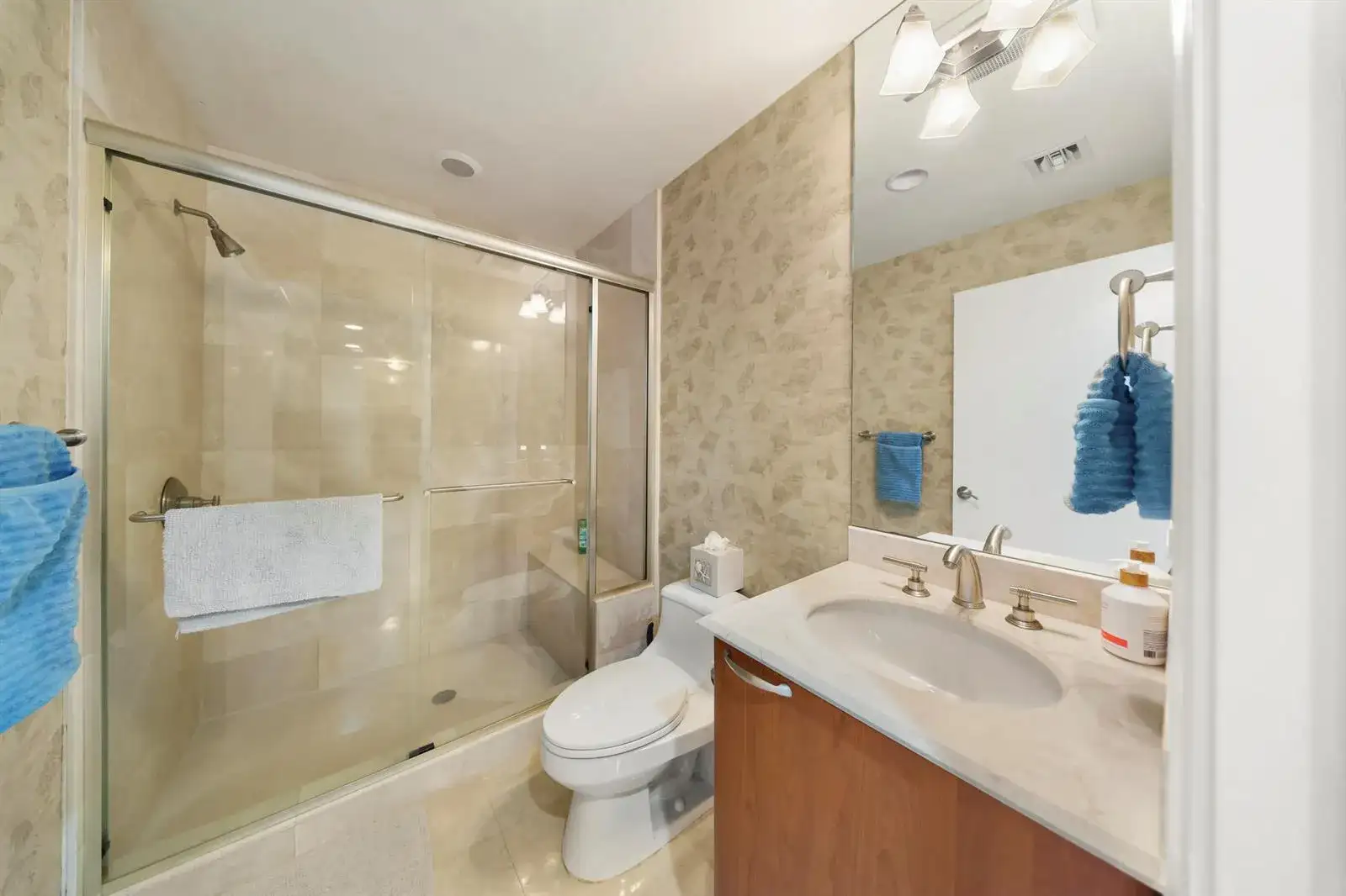 701 SE 21ST Avenue # 302, Deerfield Beach FL 33441 photo 4