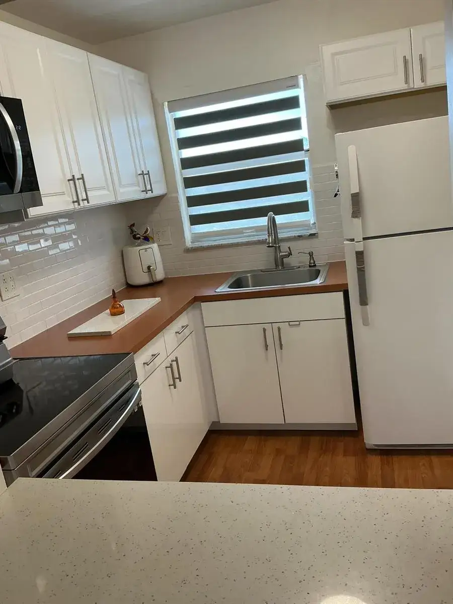 2720 N Pine Island Road # 305, Sunrise FL 33322