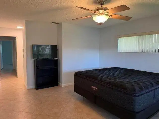 4695 ROBINWOOD Place # B, Boynton Beach FL 33436 photo 5
