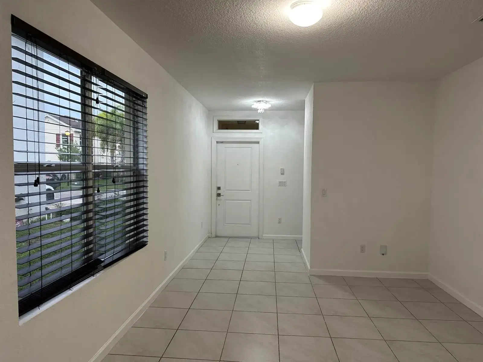 3779 WHITNEY PARK Lane, FL 33463 photo 2