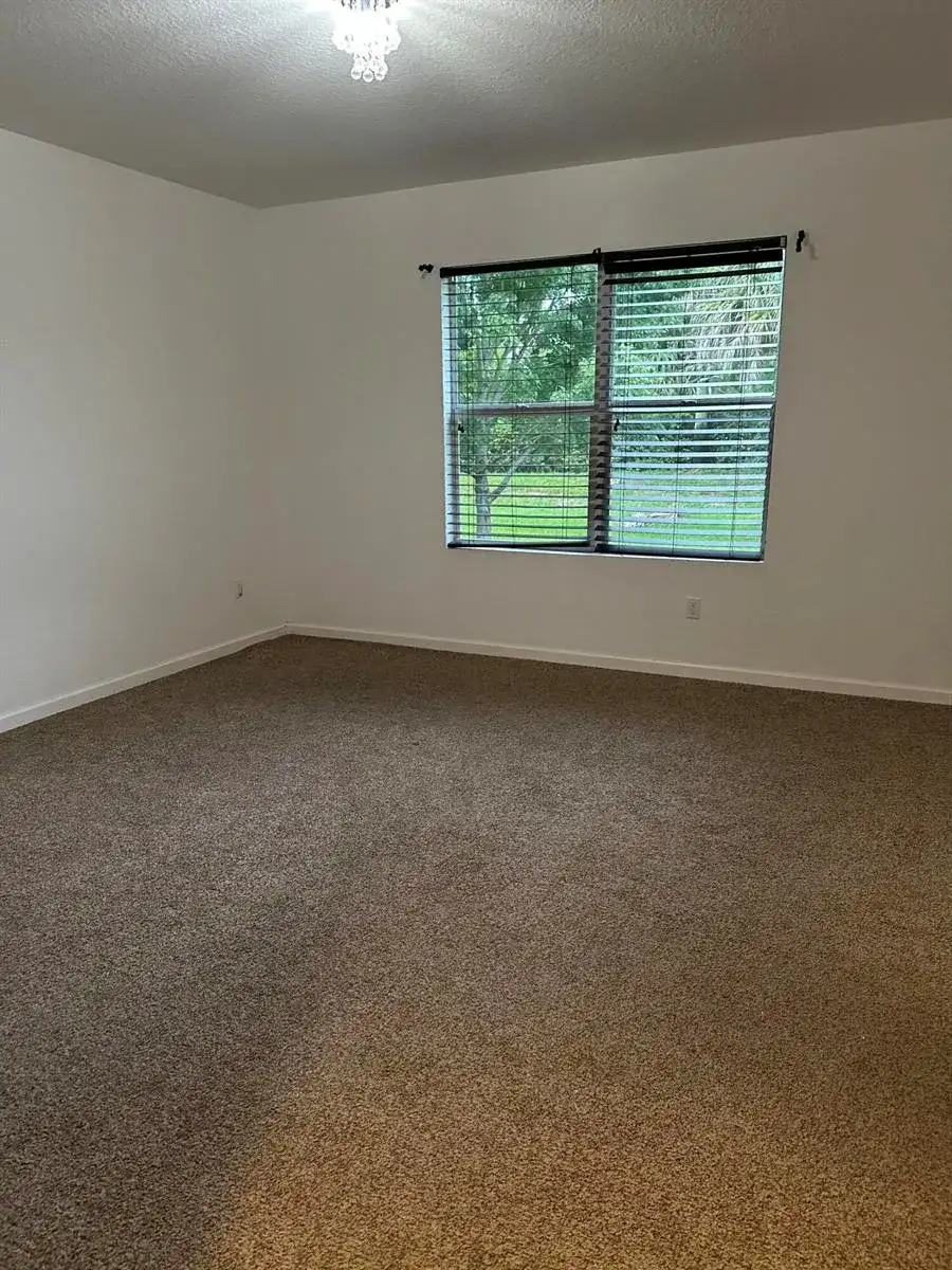 3779 WHITNEY PARK Lane, FL 33463 photo 5