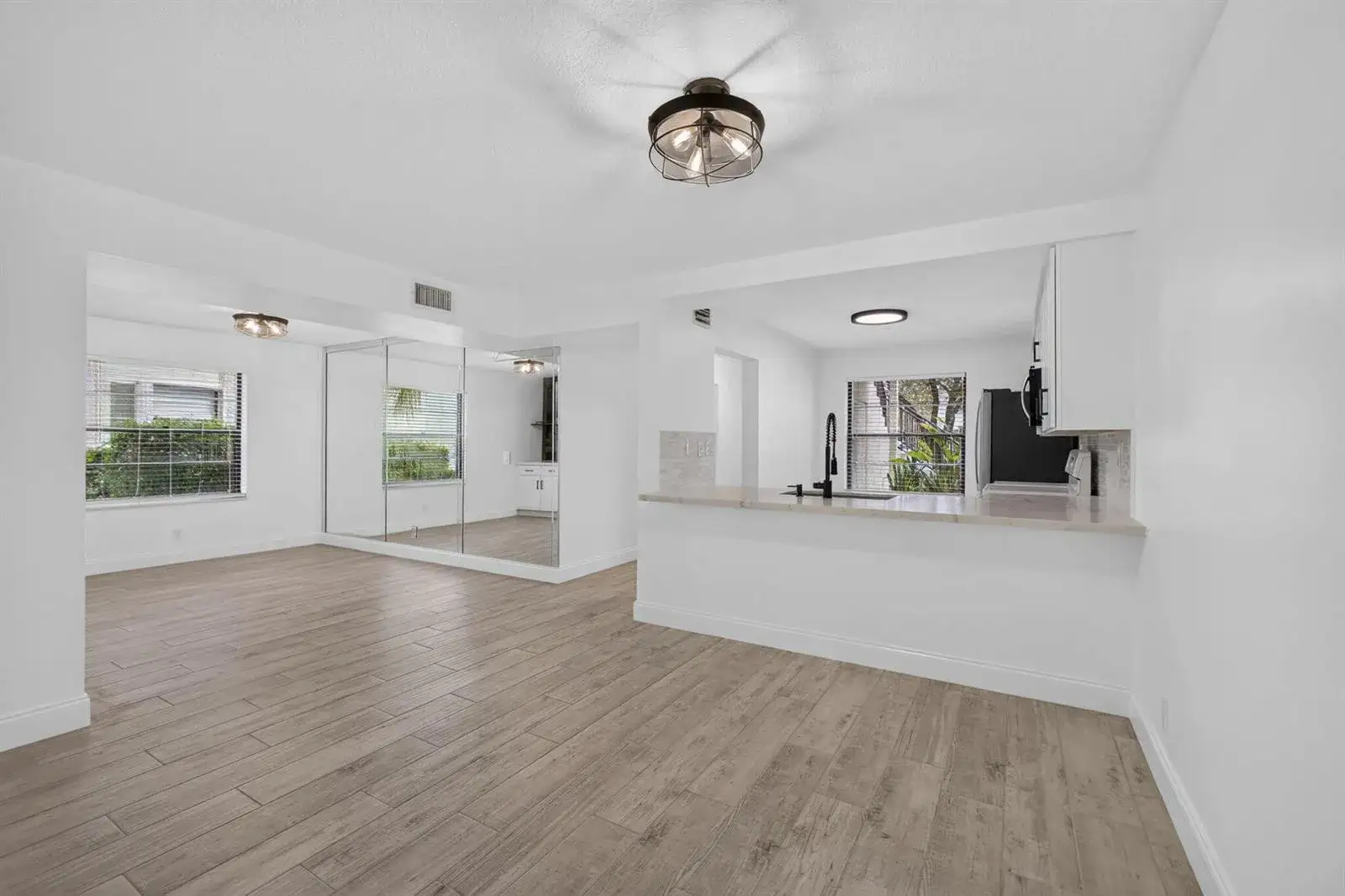 1701 Sabal Ridge Circle # D, Palm Beach Gardens FL 33418