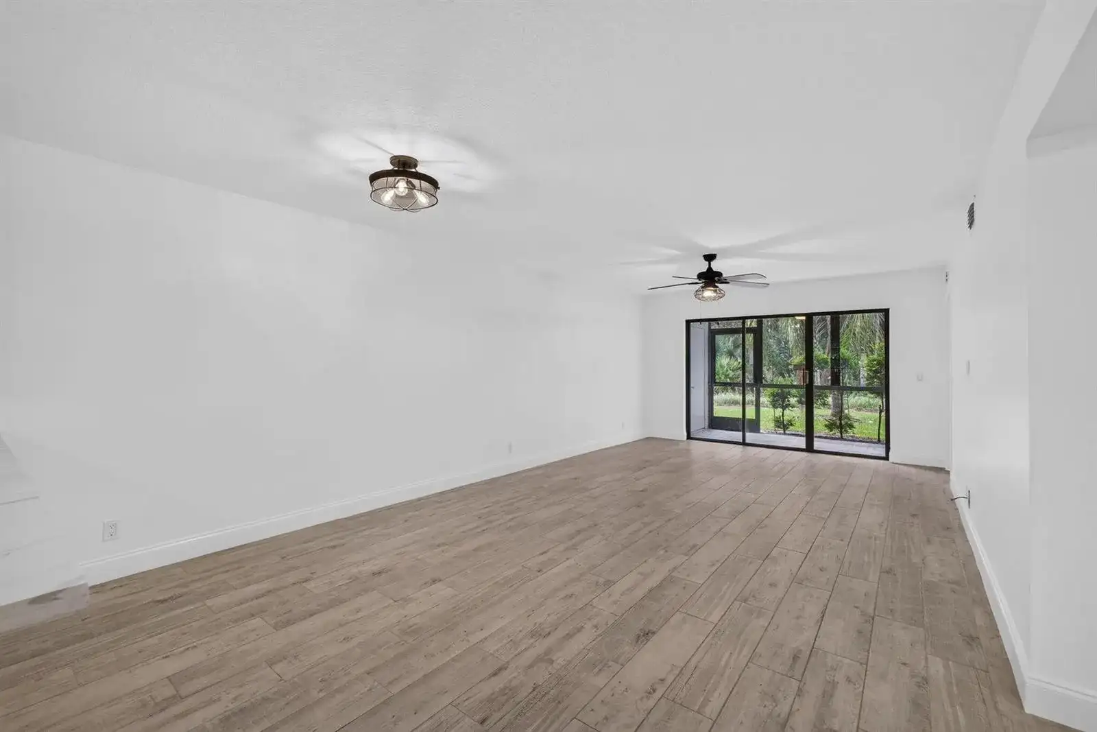 1701 Sabal Ridge Circle # D, Palm Beach Gardens FL 33418 photo 2
