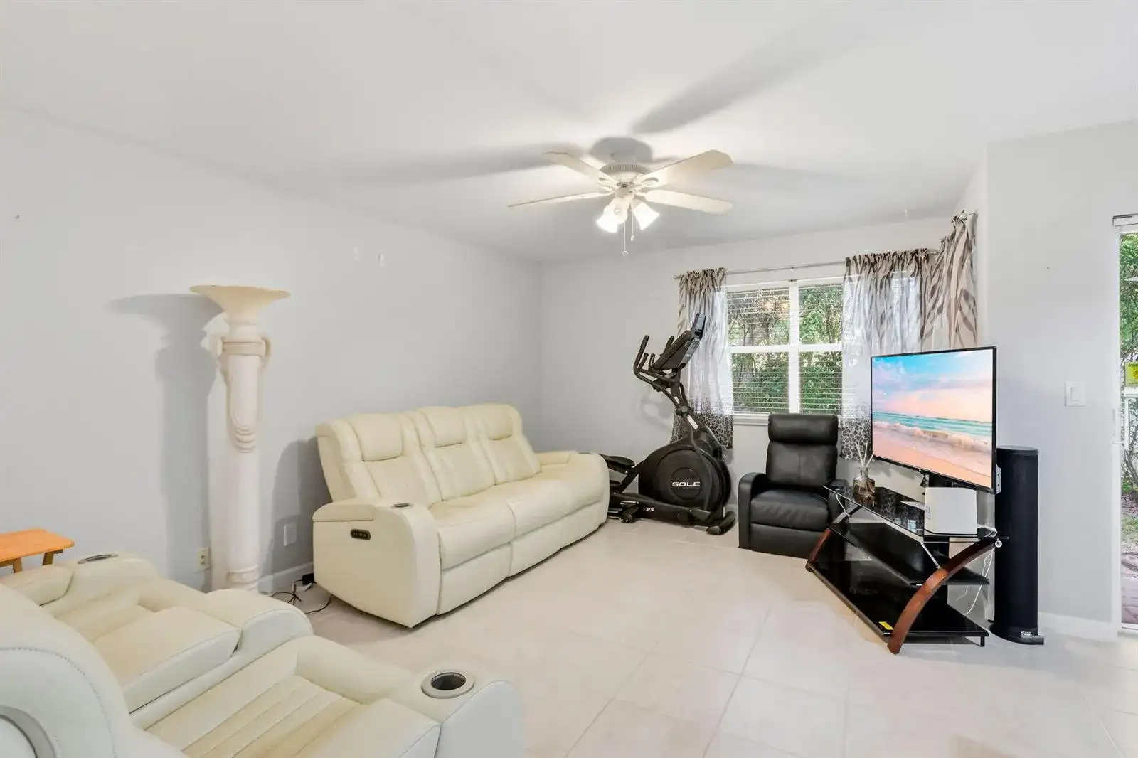 660 Imperial Lake Road, West Palm Beach FL 33413 photo 5