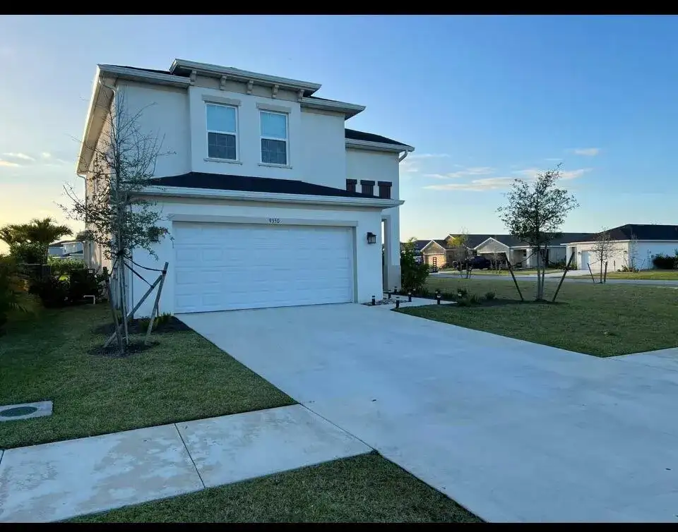 9350 SW LIGORIO Way, Port St. Lucie FL 34987 photo 2